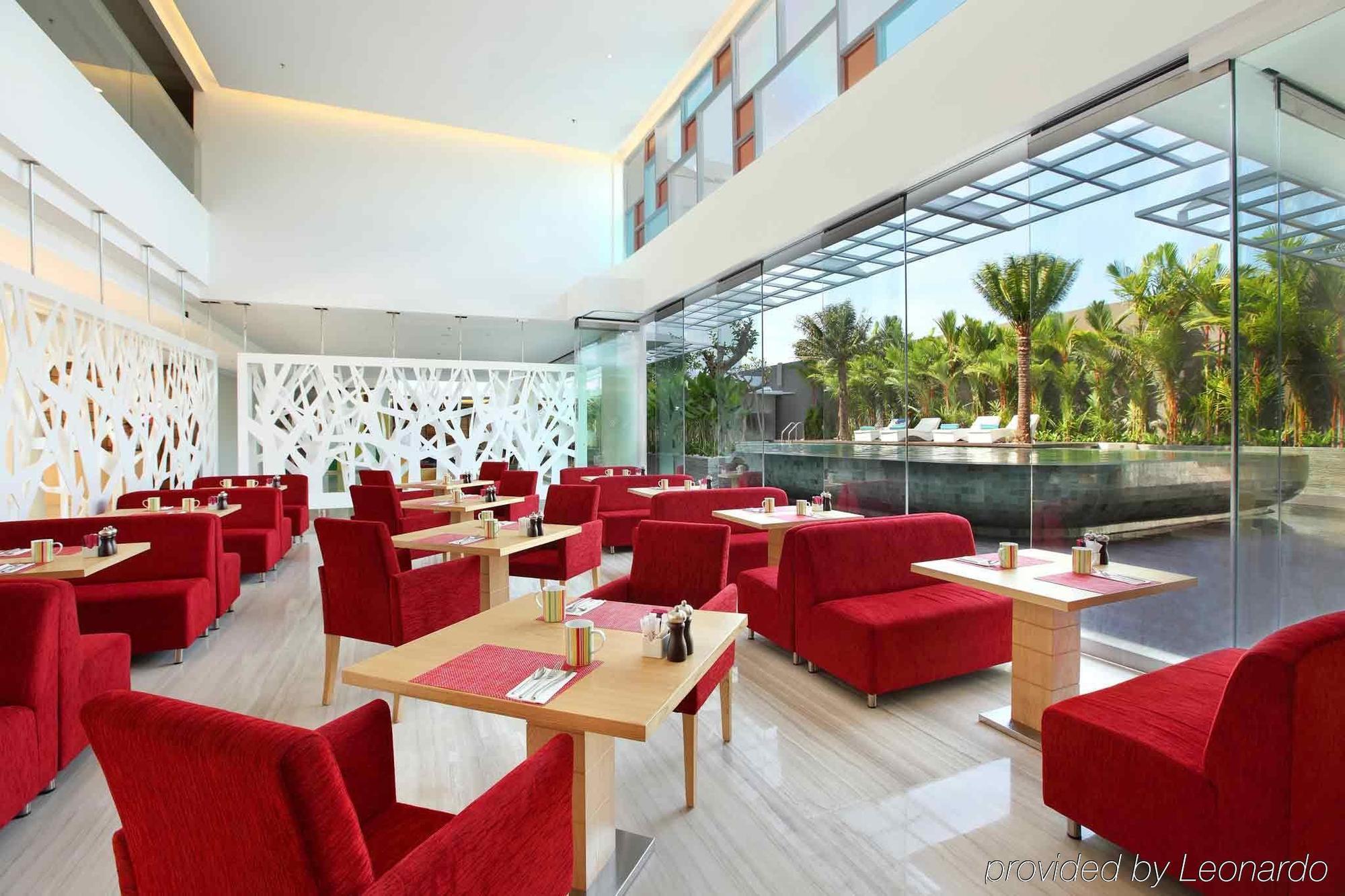 Harvestland Hotel Bali Кута Ресторан фото