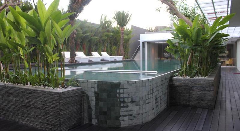 Harvestland Hotel Bali Кута Экстерьер фото