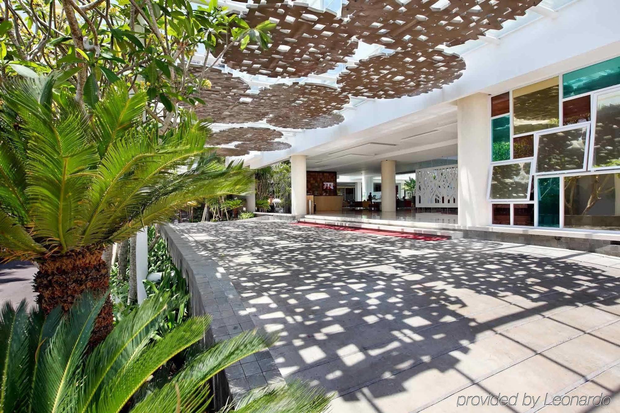 Harvestland Hotel Bali Кута Экстерьер фото