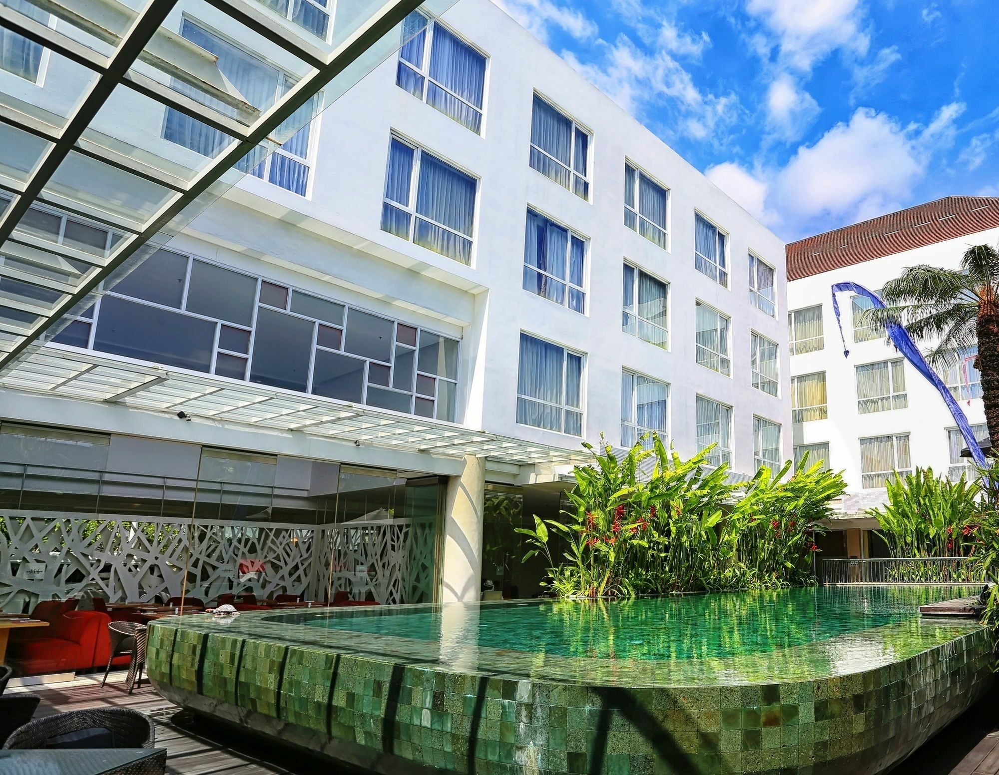 Harvestland Hotel Bali Кута Экстерьер фото